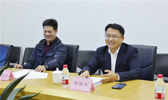 拱墅区副区长程晓东一行莅临Z6尊龙凯时文创集团调研交流
