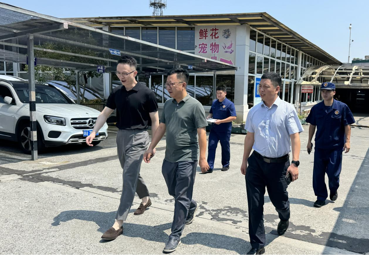 加强隐患排查，，，，，，，筑牢安全防线