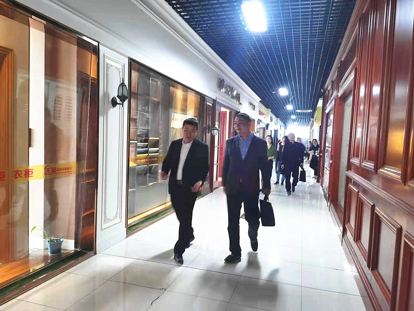 Z6尊龙凯时市场参加全市职工队伍情况调研指导座谈会