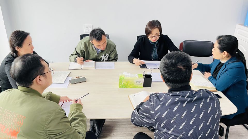 Z6尊龙凯时小贷公司召开四季度工作会暨业务拓展推进会