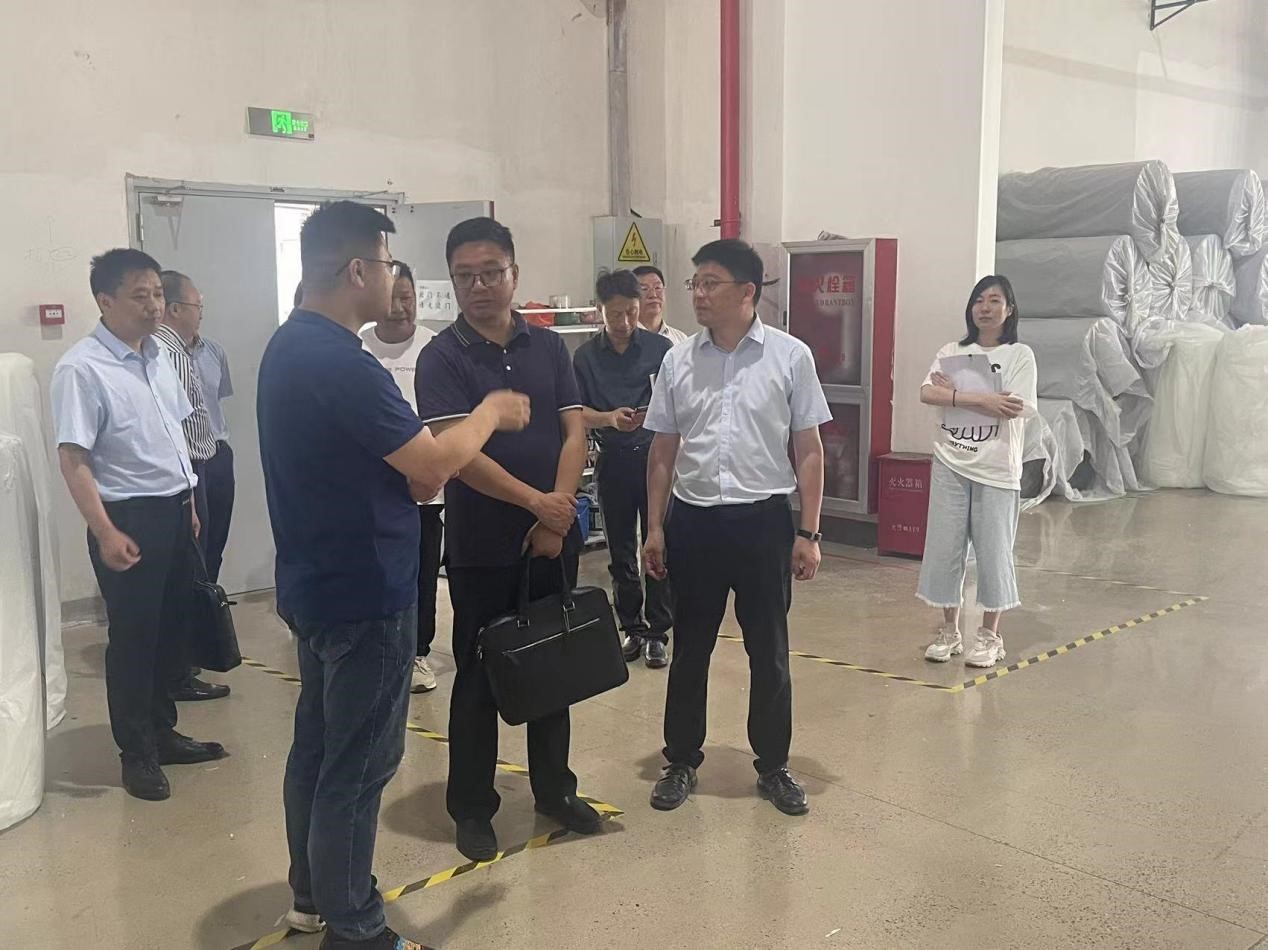 湖州市人大农委主任张国强一行莅临Z6尊龙凯时新材考察指导